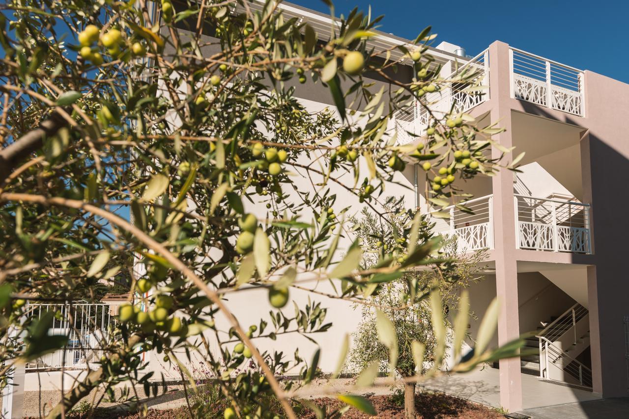 Residence Uxco Kampus 30 Ex Suiteasy Nîmes Eksteriør bilde